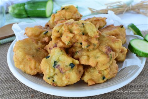 Io, tra le tante ho scelto queste frittelle di zucchine e ricotta, molto buone e veloce. Frittelle PATATE RICOTTA Zucchine Impastate al cucchiaio ...
