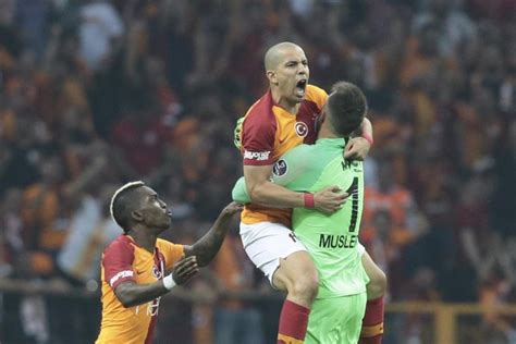 Ortadaki en net senaryolar ise şu: Galatasaray Şampiyon