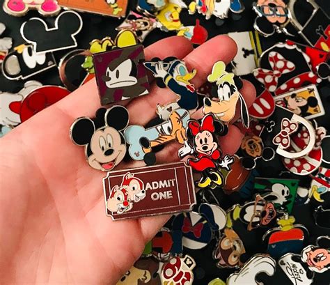 Pin On Disney Collectible Pins Gambaran