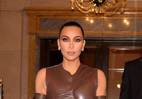 Kim Kardashian She Mocks Her Failed Marriages During A Speech Celebrity Gossip News