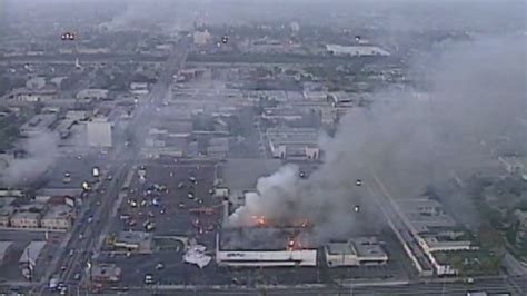 Los Angeles Then And Now 25 Years After The 1992 Riots Abc7 Los Angeles