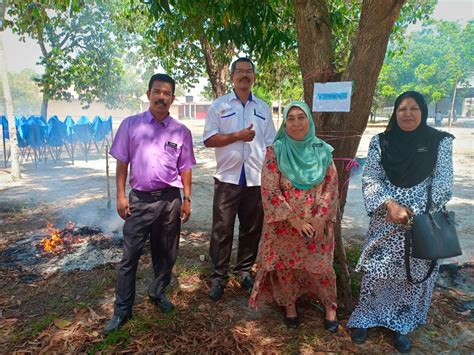 Või määratlemata, kem pengakap tengku muhammad ismail. SK Paya Bunga ONLine >>>: Perkhemahan Lencana emas dan ...