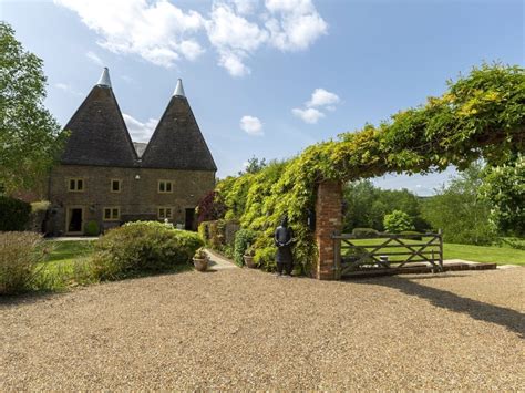 Jackson Stops Country Life A ‘hallmark Oast House In The Kent