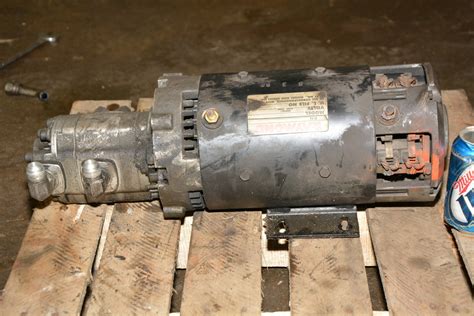 G series product range hits the market in 1978. John S Barnes 2107646-L Hydraulic Pump with Raymond 36VDC ...
