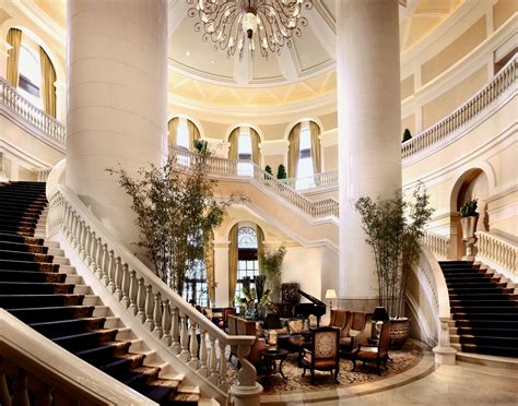 What Defines A Luxury Hotel