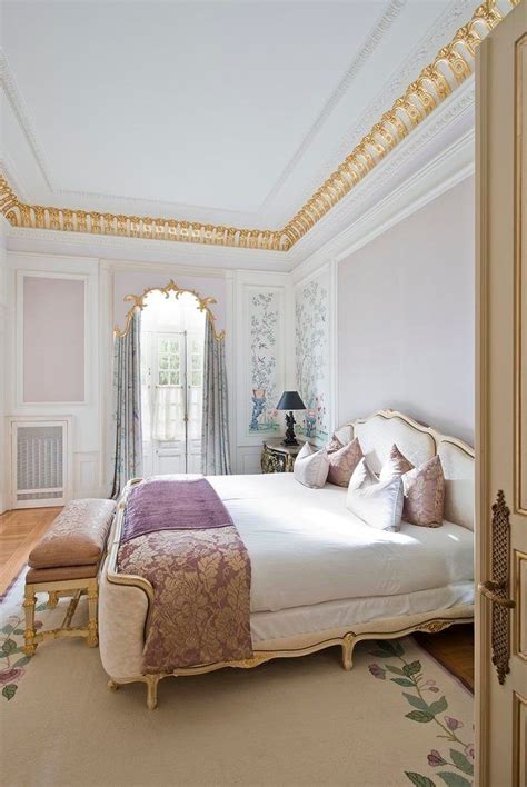 Modern crown molding is no longer the expensive proposition that it was in the days of our great grandfathers. Gold crown molding bedroom traditional with gilt crown ...