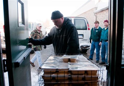 Meals On Wheels Seeks Easter Volunteers To Help With 3500 Metro