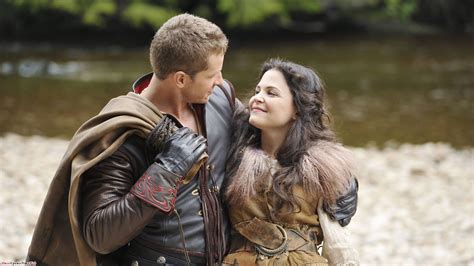 Snow White And Charming From Once Upon A Time Pop Culture Halloween Costume Ideas For