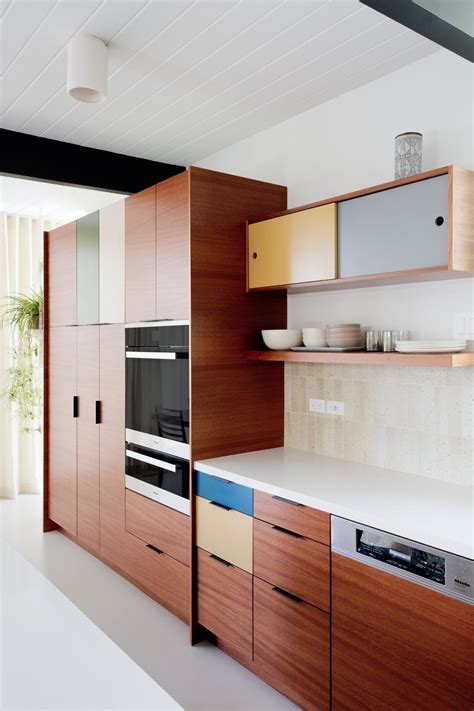 From that line and draw another line for the bottom of the upper cabinets. 25 Tips For Painting Kitchen Cabinets | DIY Network Blog ...