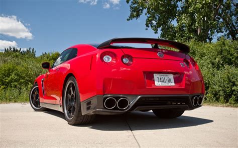 New for 2013 nissan continues to increase the output of the. 2015 Nissan GT R Nismo: 0 to 60 in 2 Seconds FLAT!