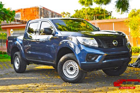 De navegación, rines de aleación, bluetooth, cámara de retroceso, asientos calefaccionados. Camioneta toyota usada en venta