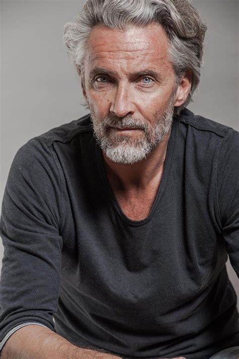 SILVER Agence de Top Modèles de plus de ans Paris Cheveux gris homme Coupes de cheveux