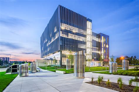 Utsc Environmental Science And Chemistry Building On Behance