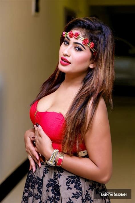 Actress And Models Piumi Hansamali Sri Lankan Beautiful