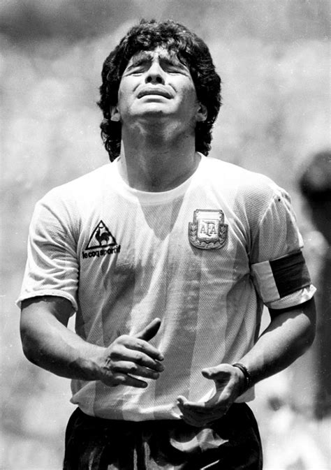 A young diego maradona in the late 1970s. La vida de Diego Maradona en 31 de sus mejores fotos - LA GACETA Tucumán