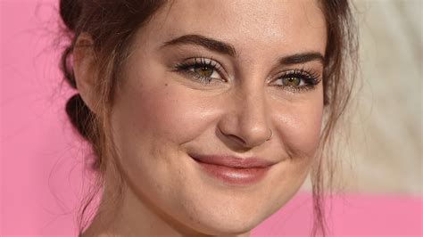 Shailene Woodleys Beauty Advice Revisited Allure