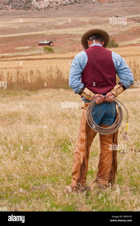 Cowboy With Lariat Hi Res Stock Photography And Images Alamy