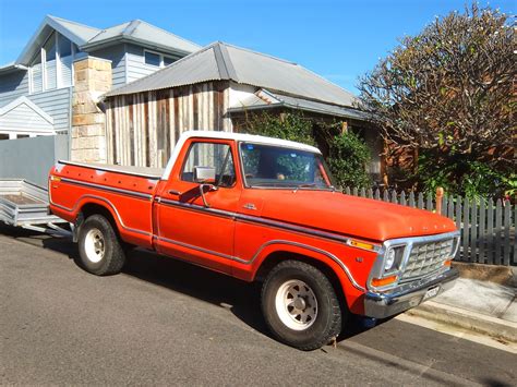 Aussie Old Parked Cars 1978 Ford F100 Custom Xlt
