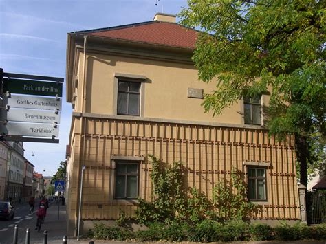 The goethe house (goethes wohnhaus) is the main house lived in by the writer, poet, and statesman johann wolfgang von goethe whilst in weimar, germany, though he did live in several others in the town. Sehenswürdigkeiten | Städte | Weimar | Goruma