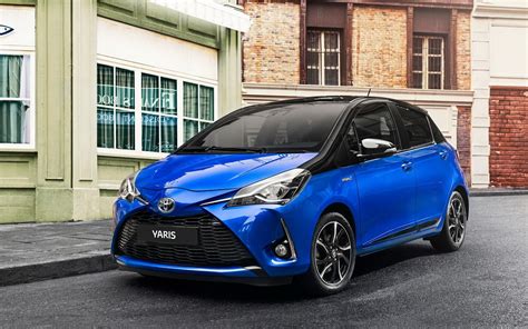 Toyota Yaris Hybrid Τιμές νέα Video Gocargr