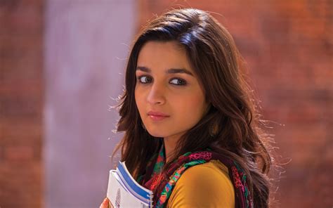 Alia Bhatt Indian Actress Bollywood Model Babe 45 Wallpapers Hd Desktop And Mobile