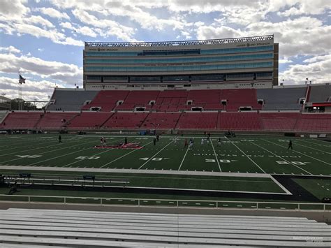 Section 18 at Jones AT&T Stadium - RateYourSeats.com