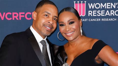 The reality star is engaged to her boyfriend of 14 months, sportscaster mike. Cynthia Bailey And Mike Hill Are Flying During The Pandemic And Get Backlash From Fans ...