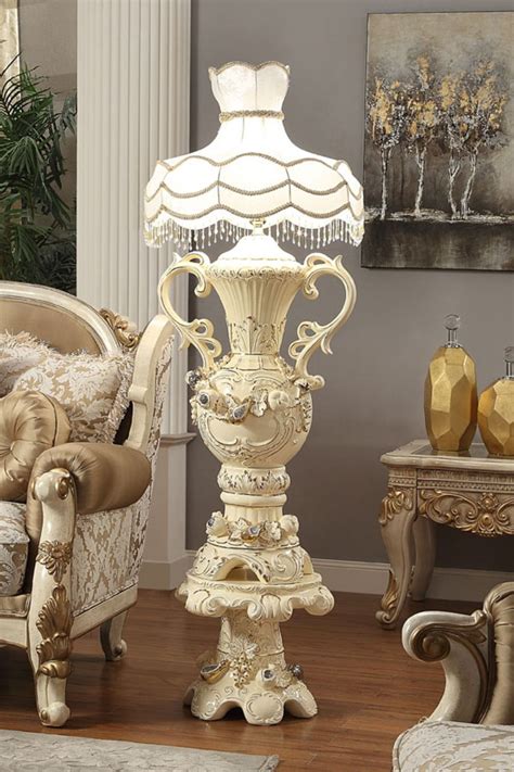 The primary fabrics used included heavy brocades, damasks, velvets and needlepoint in rich colors. Hd-1182 - 40"lamp in 2020 | Victorian style furniture ...