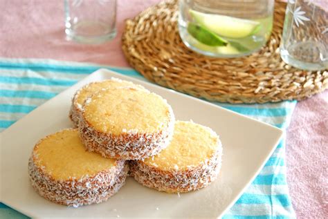Maybe you would like to learn more about one of these? El pato de chocolate: Alfajores de maicena