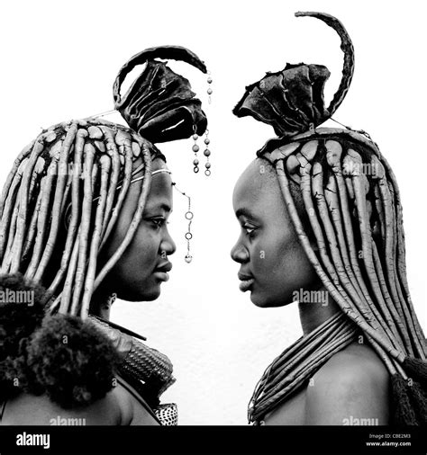 Himba Ornament Schwarzweiß Stockfotos Und Bilder Alamy