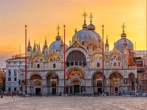 6 Significant Buildings To Visit In Venice Britannica