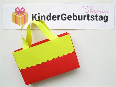 Tasche basteln aus Papier: Anleitung und kostenlose Vorlage