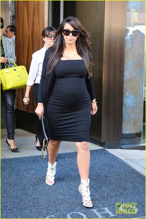 Kim Kardashian Pregnant Baby Bumpin In The Big Apple Photo 2855723