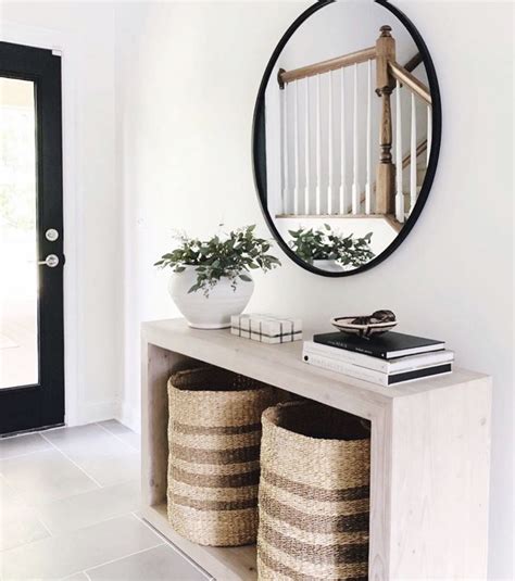 21 Beautiful Entryway Ideas to Copy This Year | Entryway decor small, Entryway furniture, Home decor