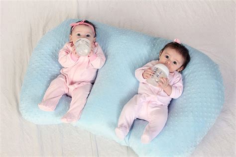 Best Twin Nursing Pillow To Make Feeding Twins Easier Lucies List