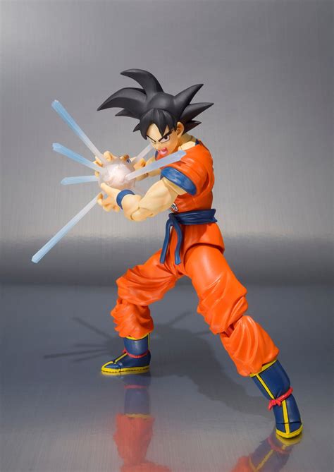 Vegetto includes over 12 accessories from extra faces and hands to energy. S.H. Figuarts Son Goku Frieza Saga Ver. "Dragon Ball Z" SDCC 2015 Exclusive