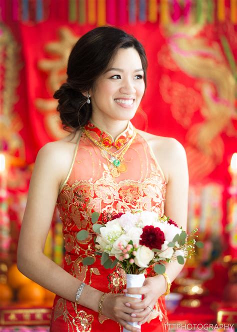 Traditional Vietnamese Wedding Hairstyles - Wavy Haircut