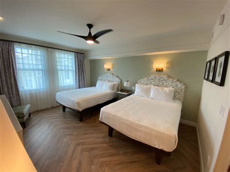 Photos Video Tour A Remodeled Two Bedroom Villa At Disneys Saratoga