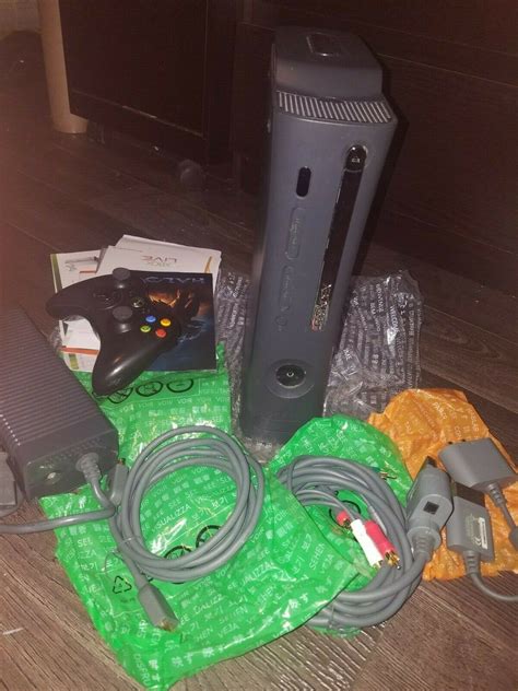 Microsoft Xbox 360 Elite Console 120gb With One Controller