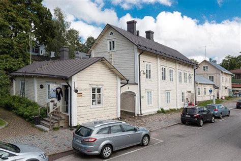 Runebergien entinen koti myynnissä - Välittäjä kertoo, mistä Porvoon arvokohteiden ostajat ...
