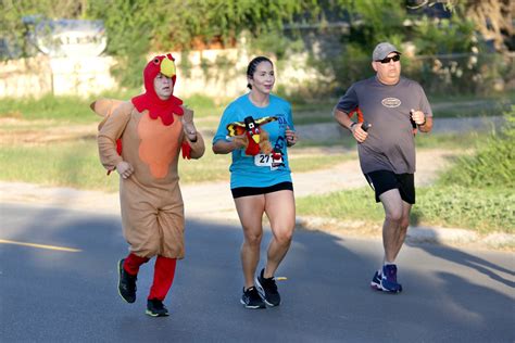 13th annual turkey trot promoting fitness helping rgv food bank replenish shelves