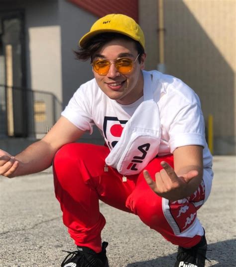 Alex Ketchum The Toronto Based Youtuber Whos Making Waves On Social