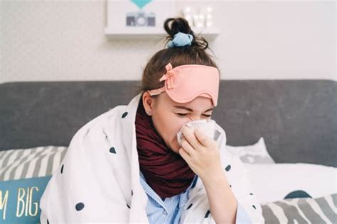 Obat Flu Paling Ampuh Yang Bisa Dibeli Di Apotek • Hello Sehat