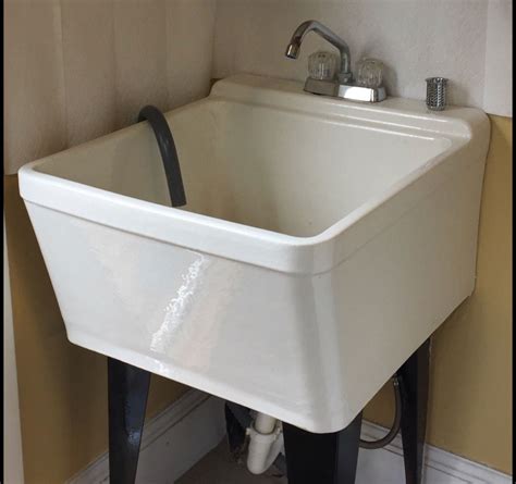 Crane Vintage Porcelain Laundry Sink 11 1 4 Inside Of Tub Deep 13 3