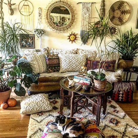 Boho chic is a style that is very reminiscent of the hippie or bohemian look. 3698 best images about Bohemian Decor Life Style on ...