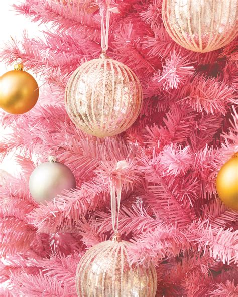 Want your christmas tree to stand out this year? Pretty in Pink Christmas Tree | Treetopia UK