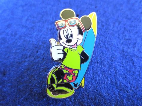 Disney Dlr Cast Lanyard Series Surfer Mickey Mouse With Surfboard Trading Pin Mickey Mouse And