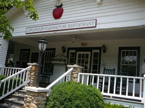 Find best places to eat and drink at in pigeon forge and nearby. Apple Barn Restaurant in Pigeon Forge/Sevierville ...