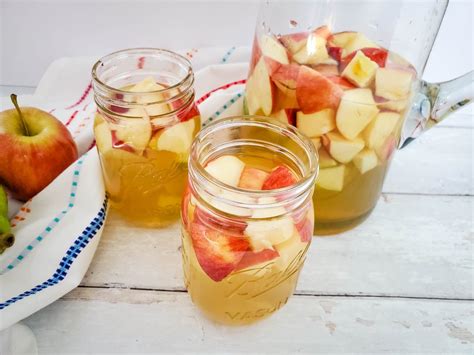 Caramel Apple Cider Sangria Mason Jar Recipe