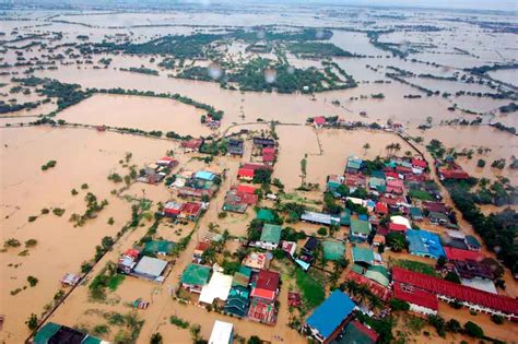 500000 Bulacan Residents Battle Floods Abs Cbn News